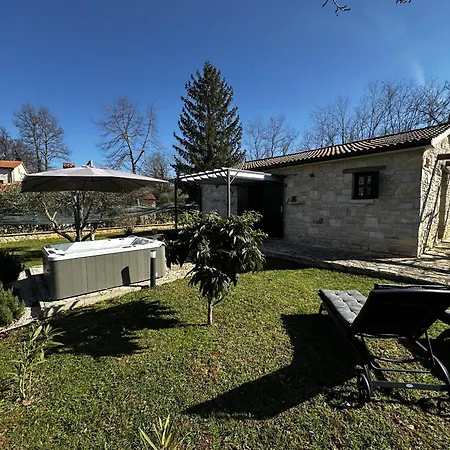 Holiday home Casa Toni With Whirpool In Kastelir, Istria Cerjani