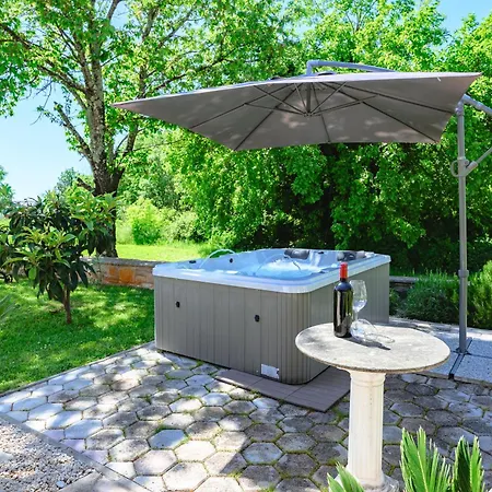 Holiday home Casa Toni With Whirpool In Kastelir, Istria