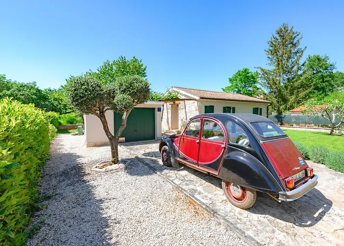 Casa Toni With Whirpool In Kastelir, Istria Feriehus