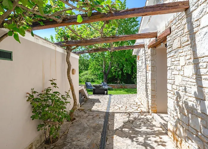 Feriehus Casa Toni With Whirpool In Kastelir, Istria *